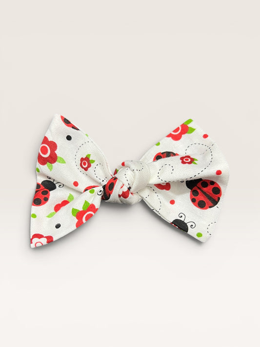 Love Bug Knotted Clip-On Bow | Pet Accessories