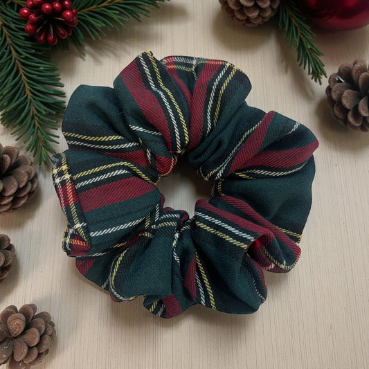 Noella Scrunchie | Wrapped in Boulevard Collection 🎄