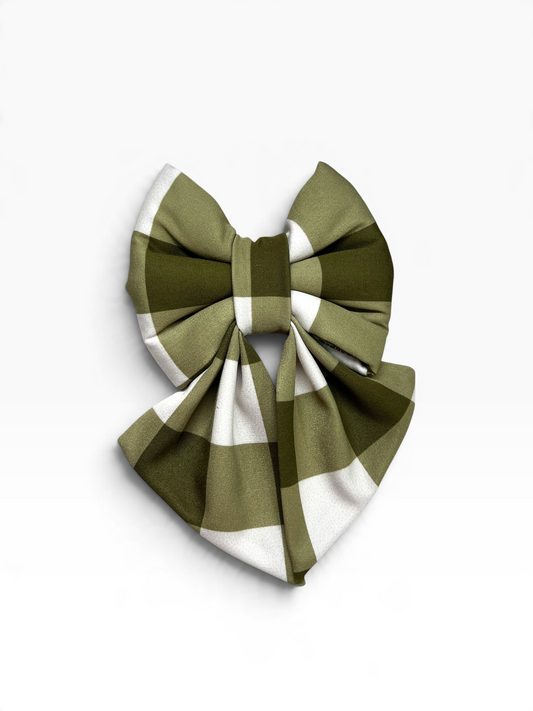 Clover Bowtie | Autumn Avenue