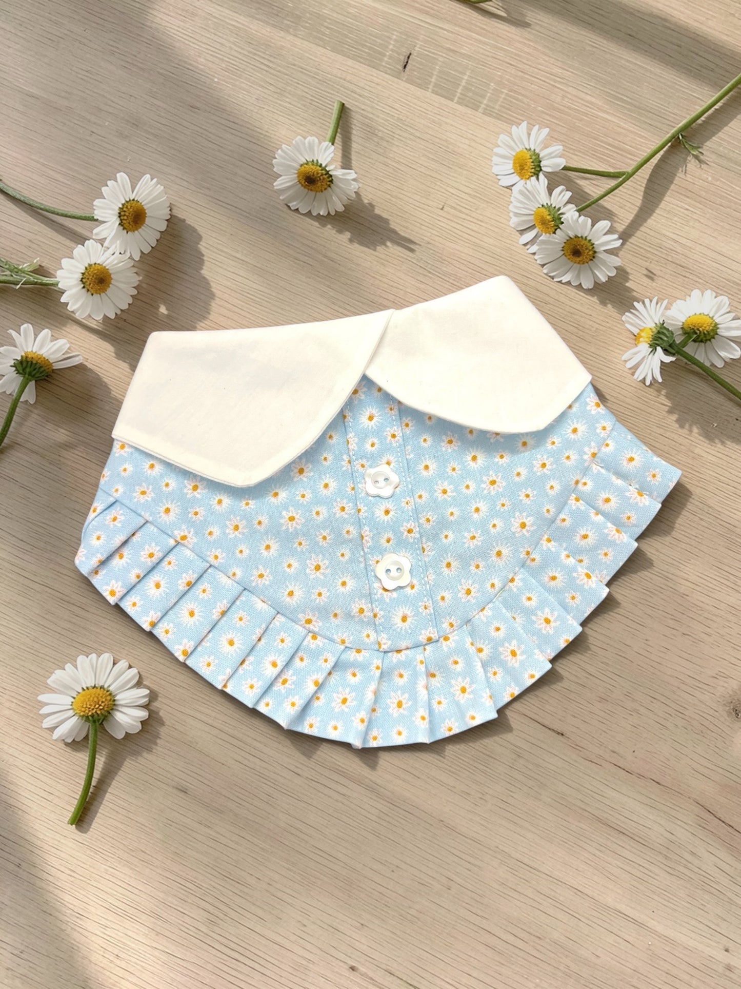 Field of Daisies Bandana | Petals On The Boulevard ✿