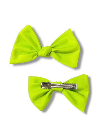 Beetlejuice Green Knotted Clip-On Bow | Pet Accessories